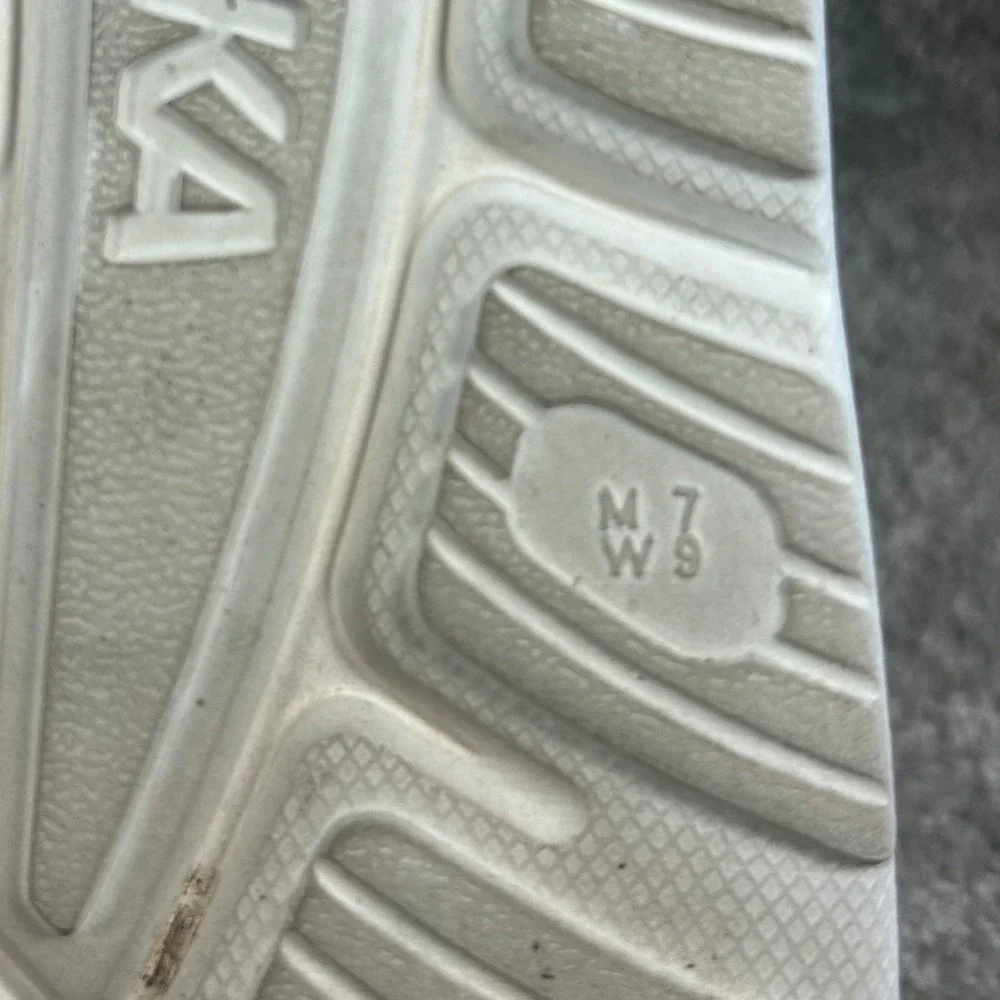 Hoka Ora Recovery Slide 3 White Cushioned Athletic Sandals Unisex Men 7 Women 9